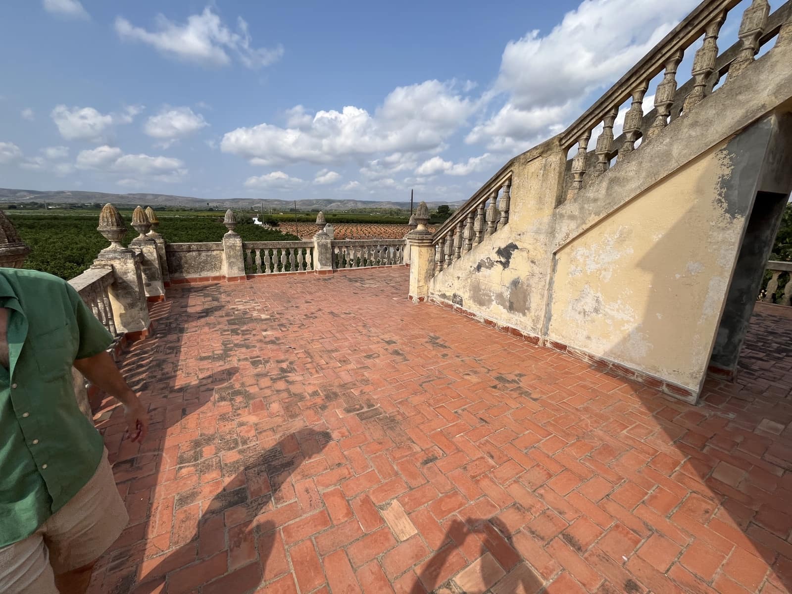 4 bedroom Finca/Country House for sale in L'Alcudia with garage - € 250,000 (Ref: 9560677)