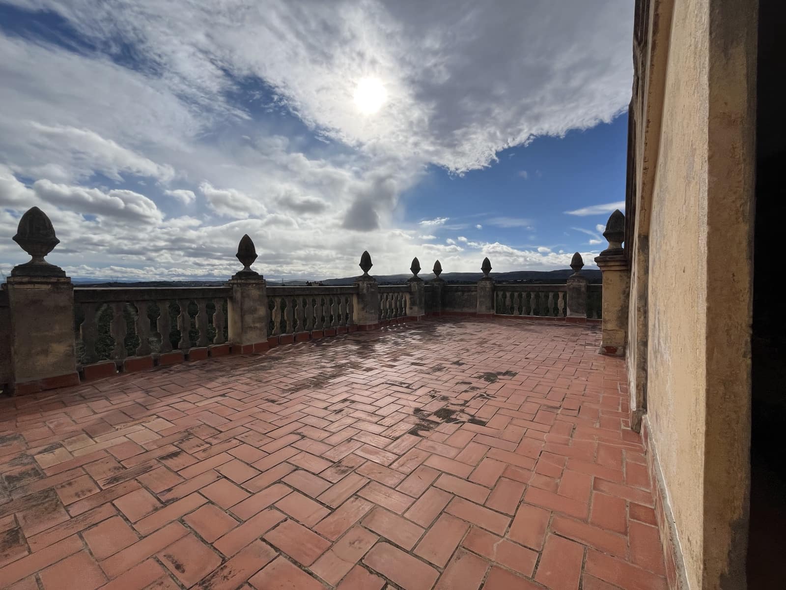 4 bedroom Finca/Country House for sale in L'Alcudia with garage - € 285,000 (Ref: 9560677)