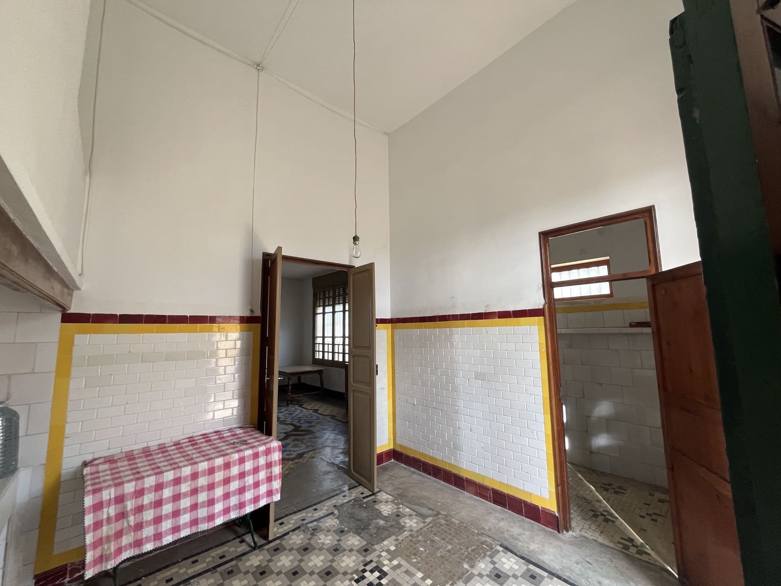 4 bedroom Finca/Country House for sale in L'Alcudia with garage - € 285,000 (Ref: 9560677)