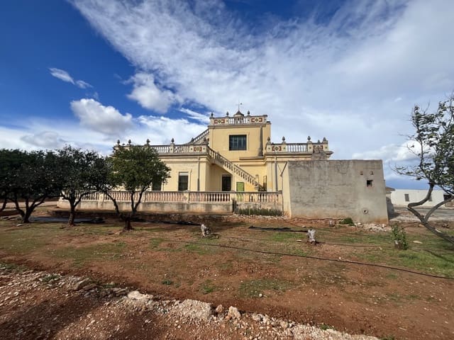 4 sovrum Finca/Hus på landet till salu i L'Alcúdia med garage - 285 000 € (Ref: 9560677)