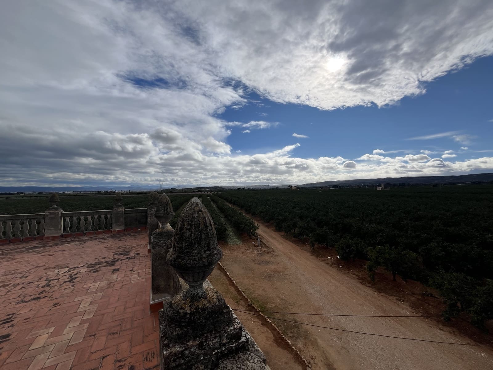 4 bedroom Finca/Country House for sale in L'Alcudia with garage - € 285,000 (Ref: 9560677)