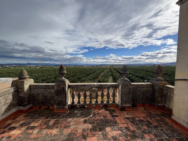 4 sovrum Finca/Hus på landet till salu i L'Alcúdia med garage - 285 000 € (Ref: 9560677)