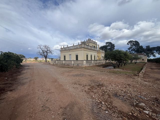 4 sovrum Finca/Hus på landet till salu i L'Alcúdia med garage - 285 000 € (Ref: 9560677)