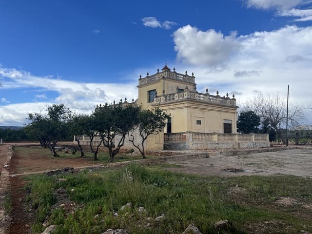 4 sovrum Finca/Hus på landet till salu i L'Alcúdia med garage - 285 000 € (Ref: 9560677)