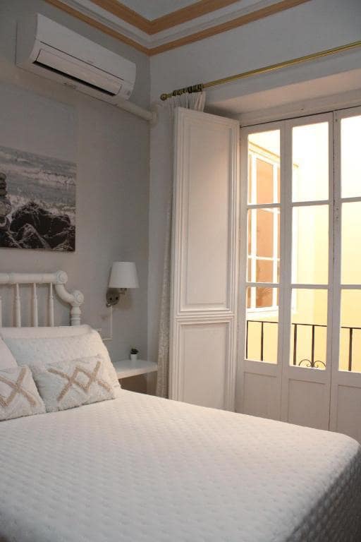 8 soveværelse Guesthouse/B & B til salg i Xativa med swimmingpool garage - € 875.000 (Ref: 9564040)