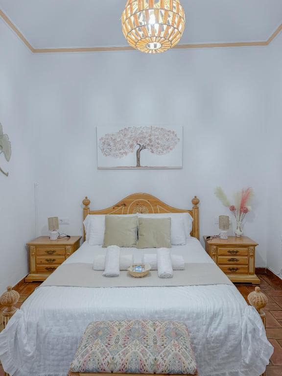 8 soveværelse Guesthouse/B & B til salg i Xativa med swimmingpool garage - € 875.000 (Ref: 9564040)