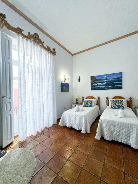 8 soveværelse Guesthouse/B & B til salg i Xativa med swimmingpool garage - € 875.000 (Ref: 9564040)