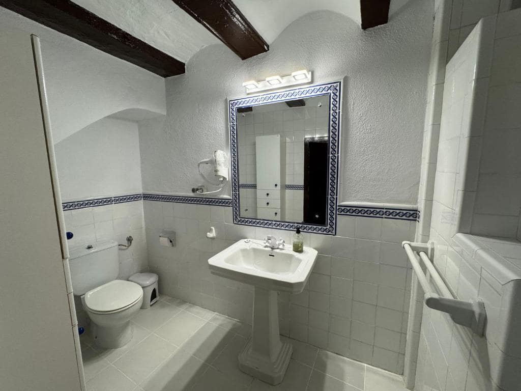 8 soveværelse Guesthouse/B & B til salg i Xativa med swimmingpool garage - € 875.000 (Ref: 9564040)