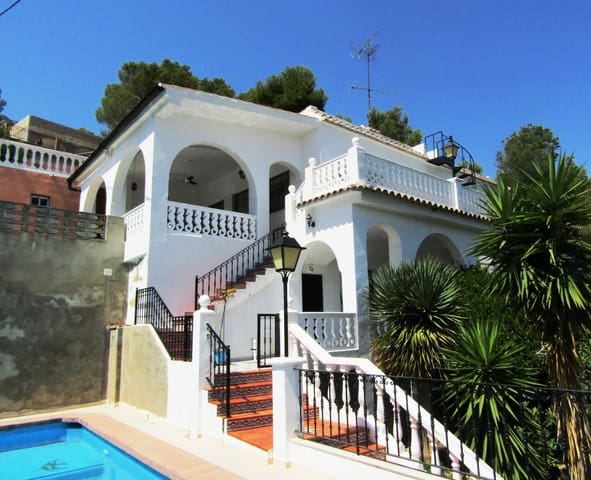 3 chambre Villa/Maison à vendre à Favara avec piscine garage - 269 900 € (Ref: 9643401)