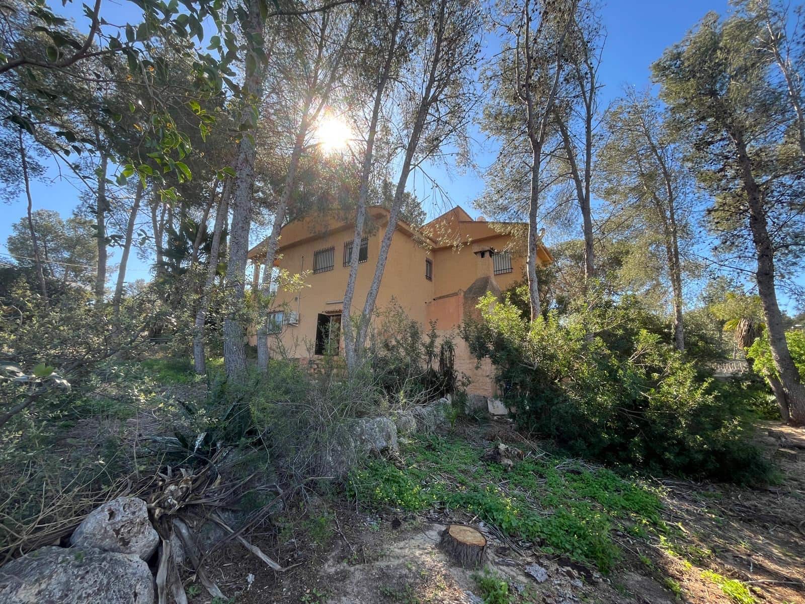 4 slaapkamer Villa te koop in Alberic met zwembad garage - € 270.000 (Ref: 9688539)