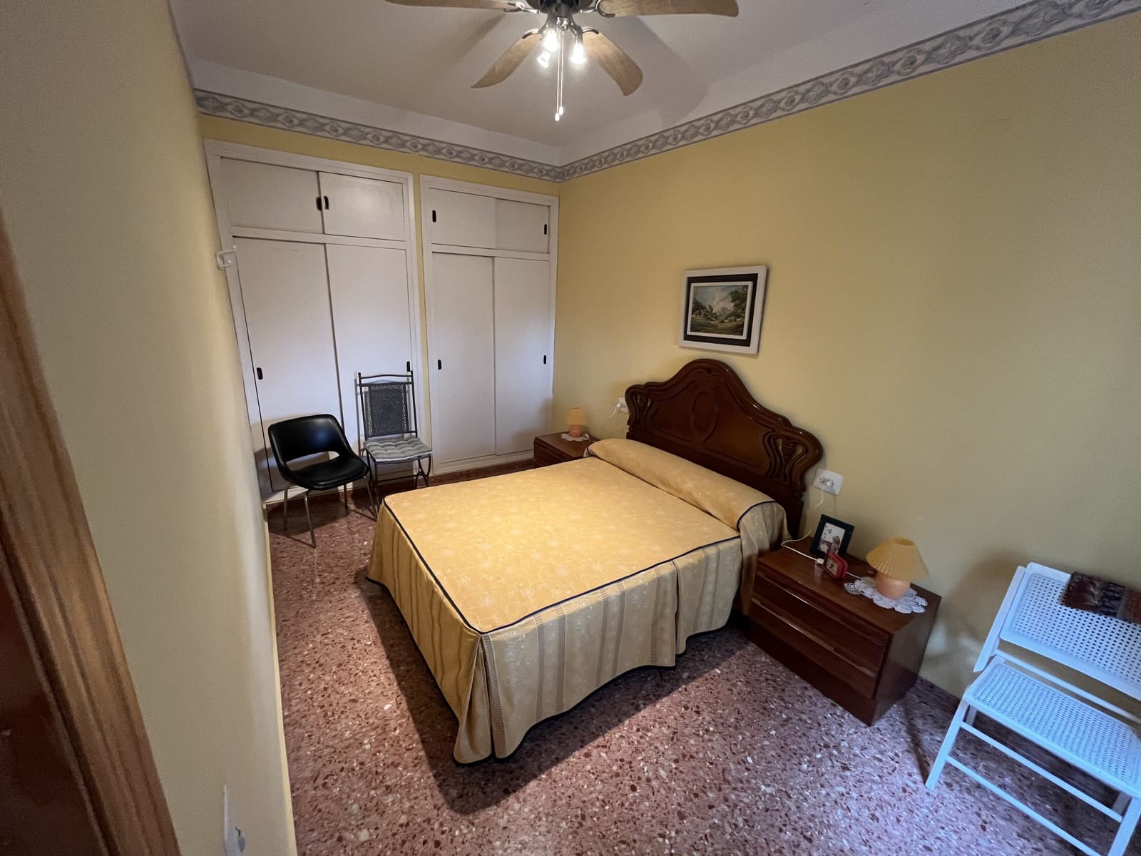 4 slaapkamer Villa te koop in Alberic met zwembad garage - € 270.000 (Ref: 9688539)