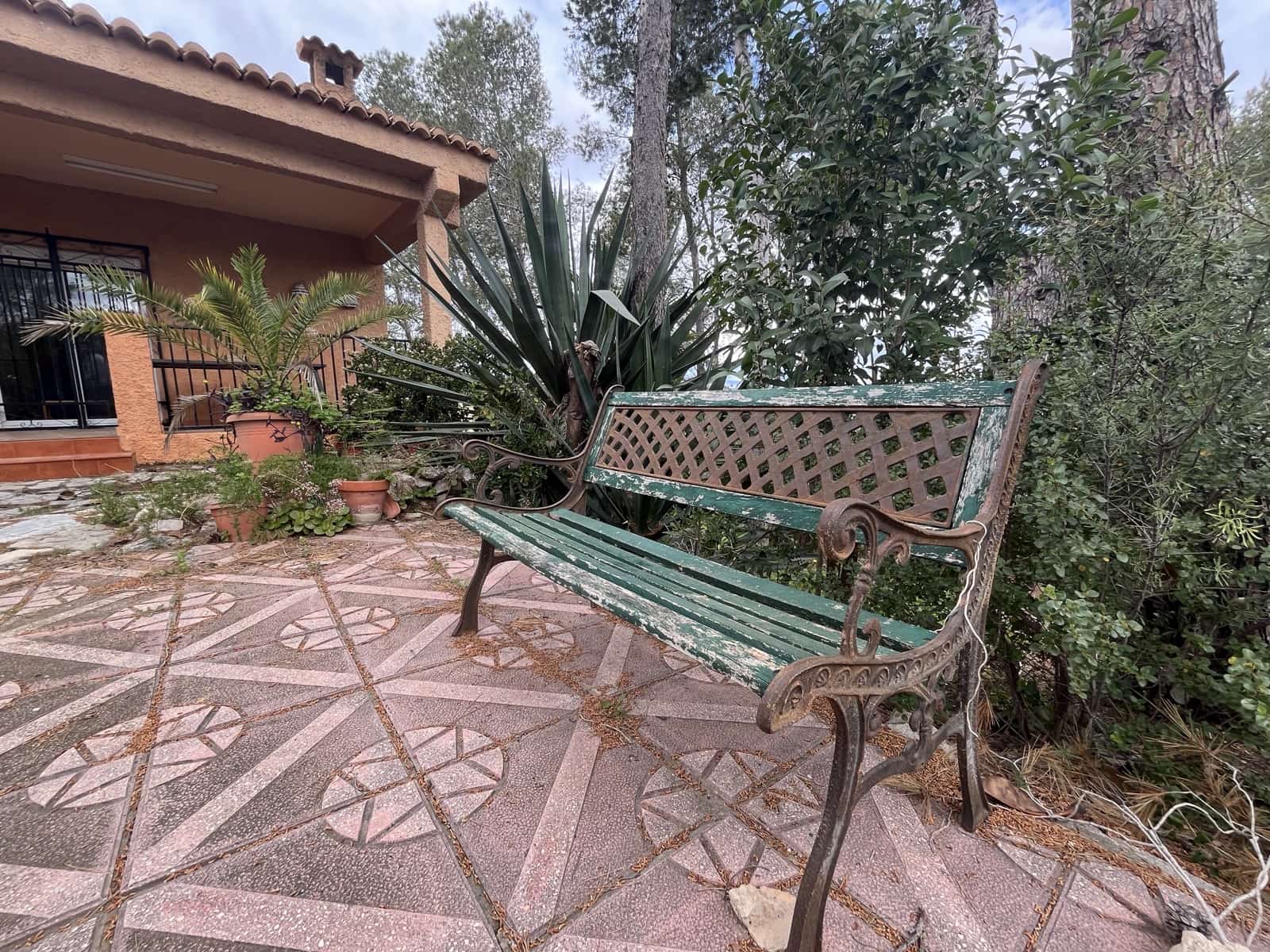 4 slaapkamer Villa te koop in Alberic met zwembad garage - € 270.000 (Ref: 9688539)