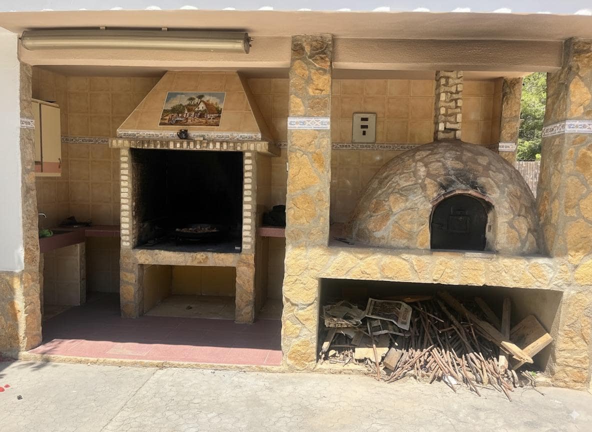 4 chambre Villa/Maison à vendre à Godelleta avec piscine garage - 320 000 € (Ref: 9769098)