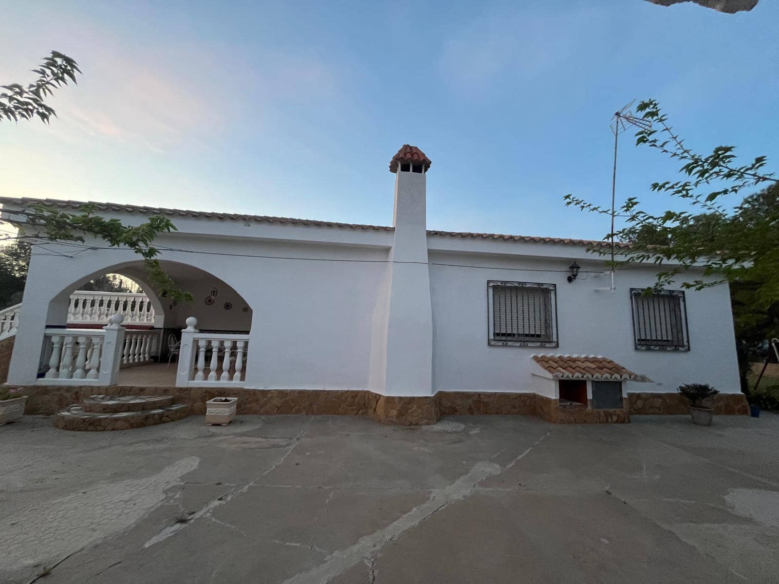 4 chambre Villa/Maison à vendre à Godelleta avec piscine garage - 320 000 € (Ref: 9769098)