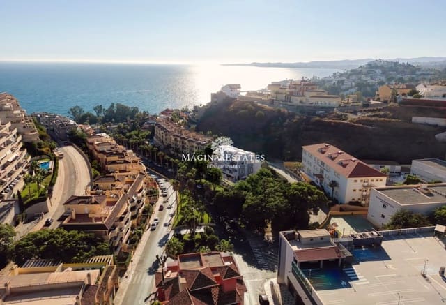 3 bedroom Penthouse for sale in Nueva Torrequebrada, Benalmádena with garage - € 810,000 (Ref: 9499799)