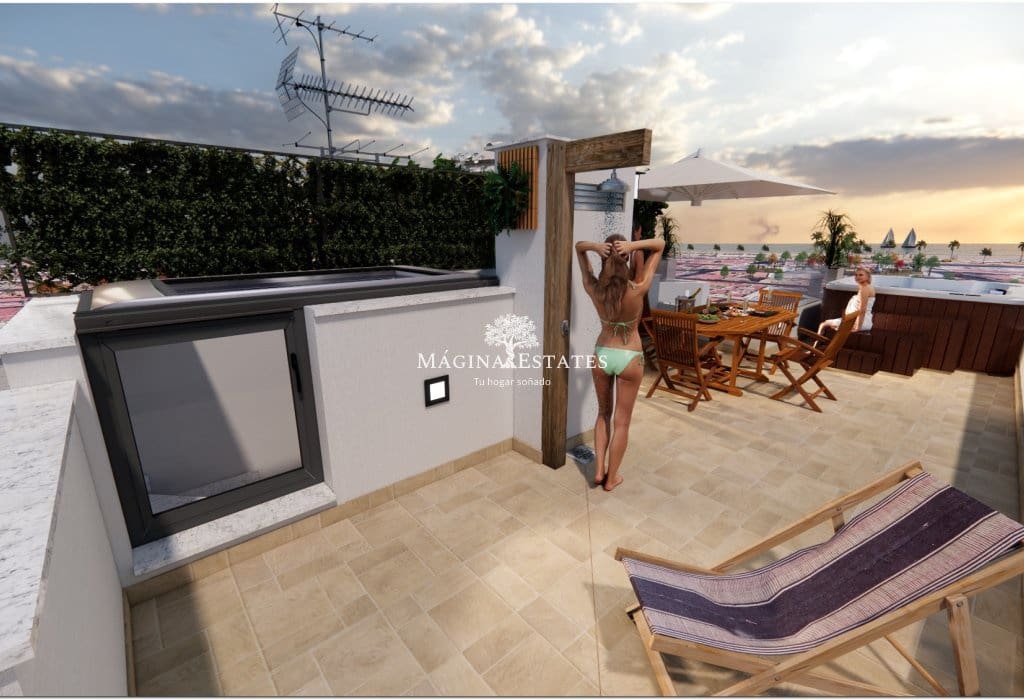 2 bedroom Penthouse for sale in Fuengirola - € 435,000 (Ref: 9499805)