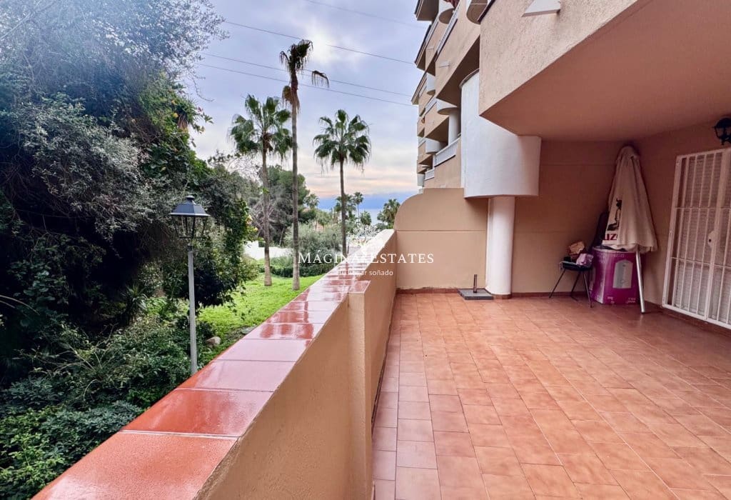 2 quarto Apartamento para arrendar em Fuengirola com piscina garagem - 1 100 € (Ref: 9499812)