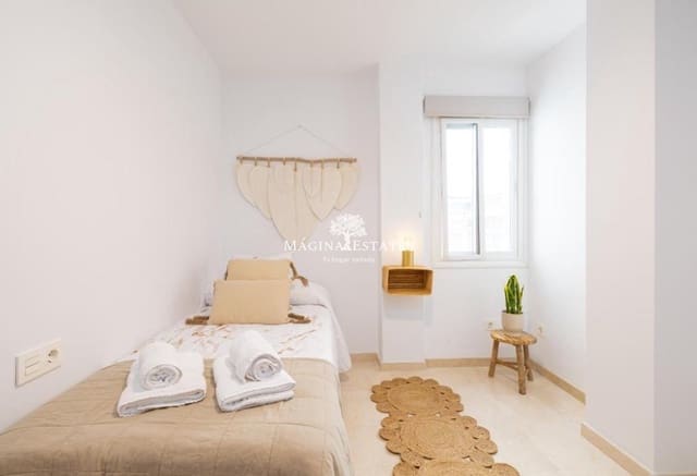 4 sovrum Lägenhet till salu i Zona Puerto Deportivo, Fuengirola med pool - 530 000 € (Ref: 9499813)