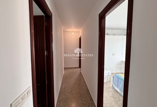 4 chambre Appartement à vendre à Playa de los Boliches, Fuengirola avec piscine - 595 000 € (Ref: 9499814)