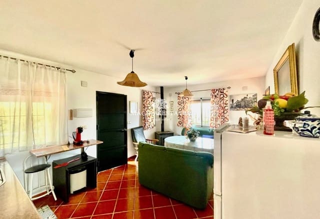 2 bedroom Finca/Country House for sale in Huelma with pool garage - € 158,000 (Ref: 9499816)