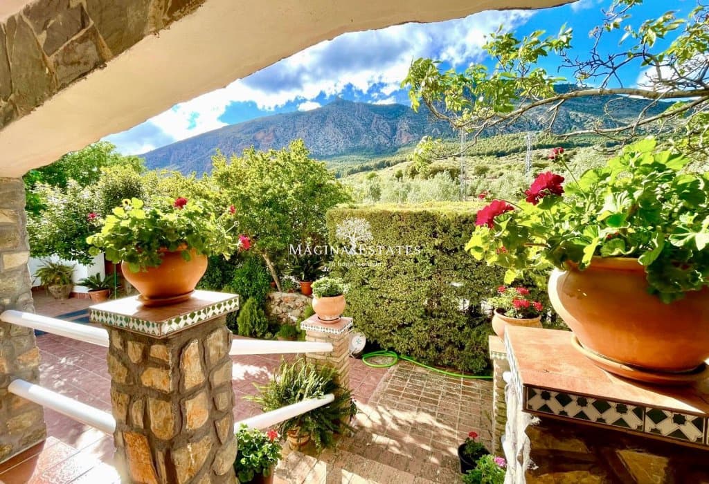 2 bedroom Finca/Country House for sale in Huelma with pool garage - € 158,000 (Ref: 9499816)