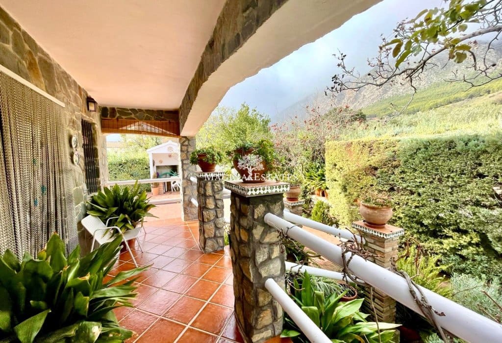 2 bedroom Finca/Country House for sale in Huelma with pool garage - € 158,000 (Ref: 9499816)