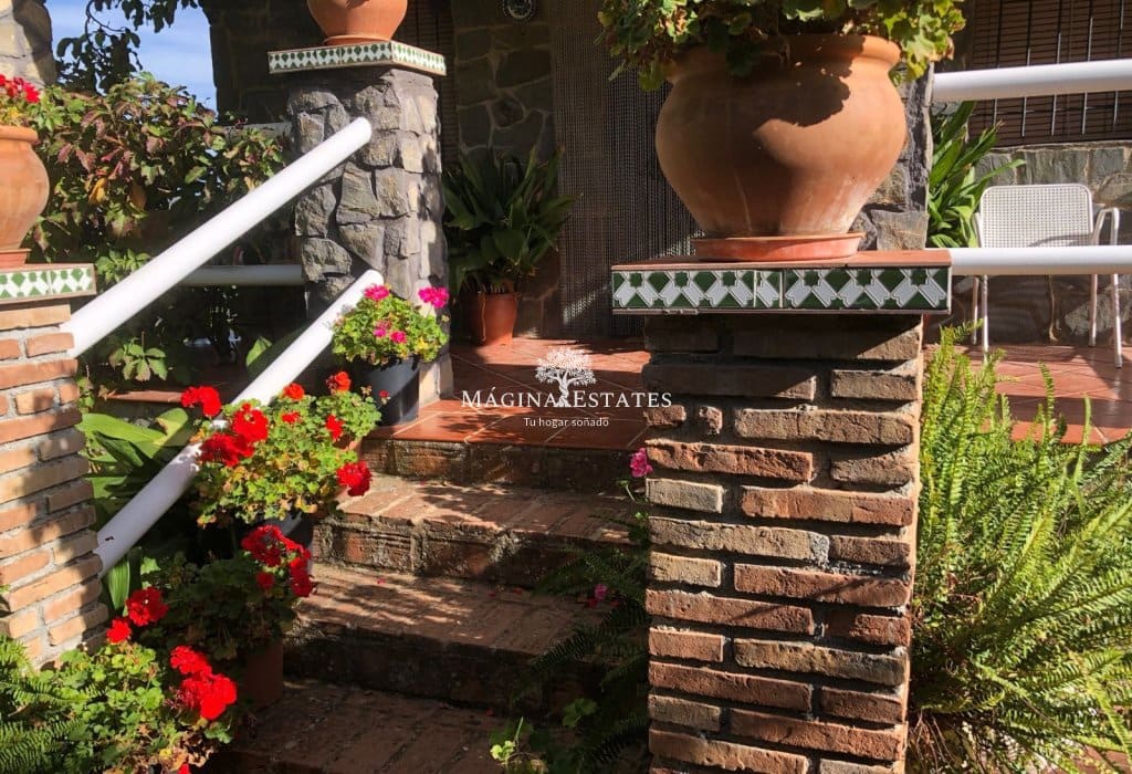 2 bedroom Finca/Country House for sale in Huelma with pool garage - € 158,000 (Ref: 9499816)