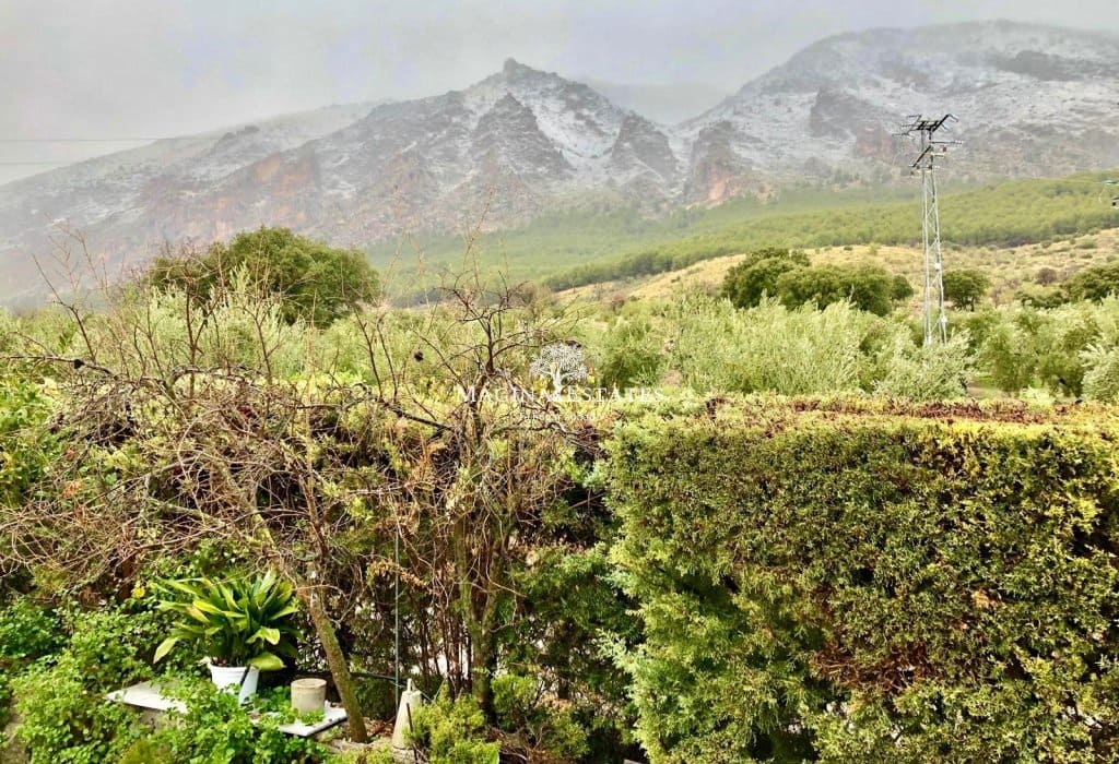 2 bedroom Finca/Country House for sale in Huelma with pool garage - € 158,000 (Ref: 9499816)