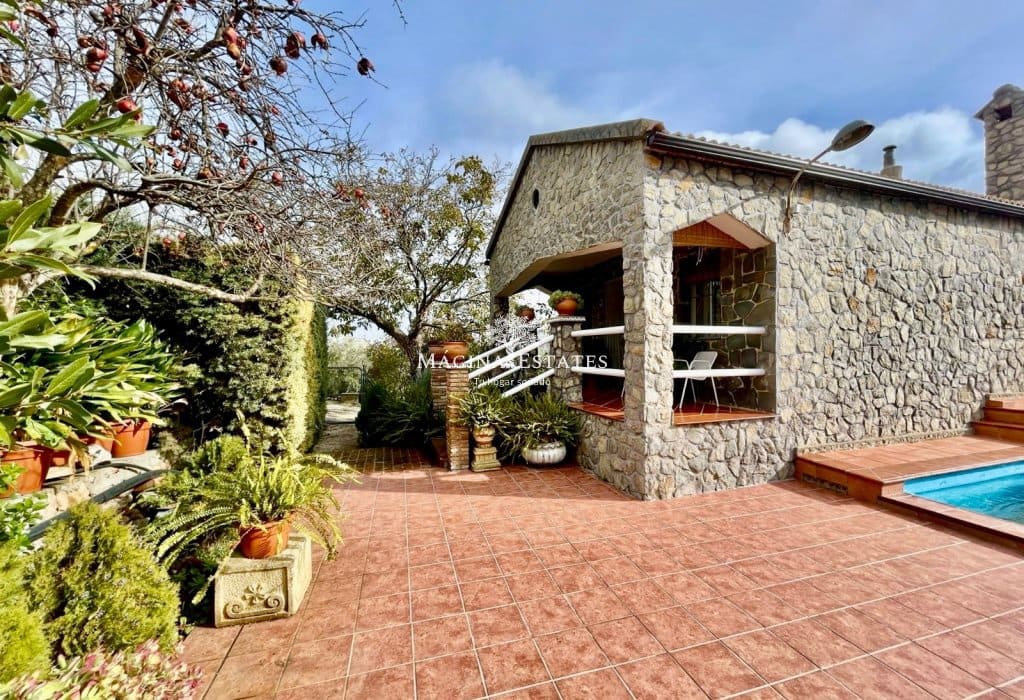 2 bedroom Finca/Country House for sale in Huelma with pool garage - € 158,000 (Ref: 9499816)