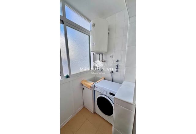 Piso de 3 habitaciones en Fuengirola en alquiler con piscina garaje - 1.700 € (Ref: 9902137)