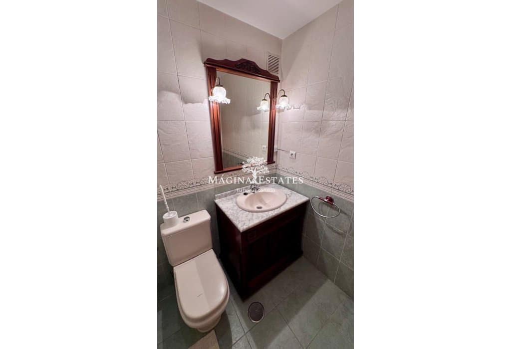 Piso de 3 habitaciones en Fuengirola en alquiler con piscina garaje - 1.700 € (Ref: 9902137)