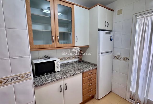 Piso de 3 habitaciones en Fuengirola en alquiler con piscina garaje - 1.700 € (Ref: 9902137)