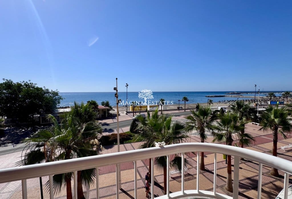 Piso de 3 habitaciones en Fuengirola en alquiler con piscina garaje - 1.700 € (Ref: 9902137)