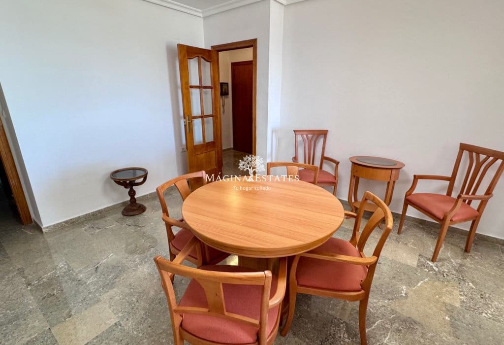 Piso de 3 habitaciones en Fuengirola en alquiler con piscina garaje - 1.700 € (Ref: 9902137)