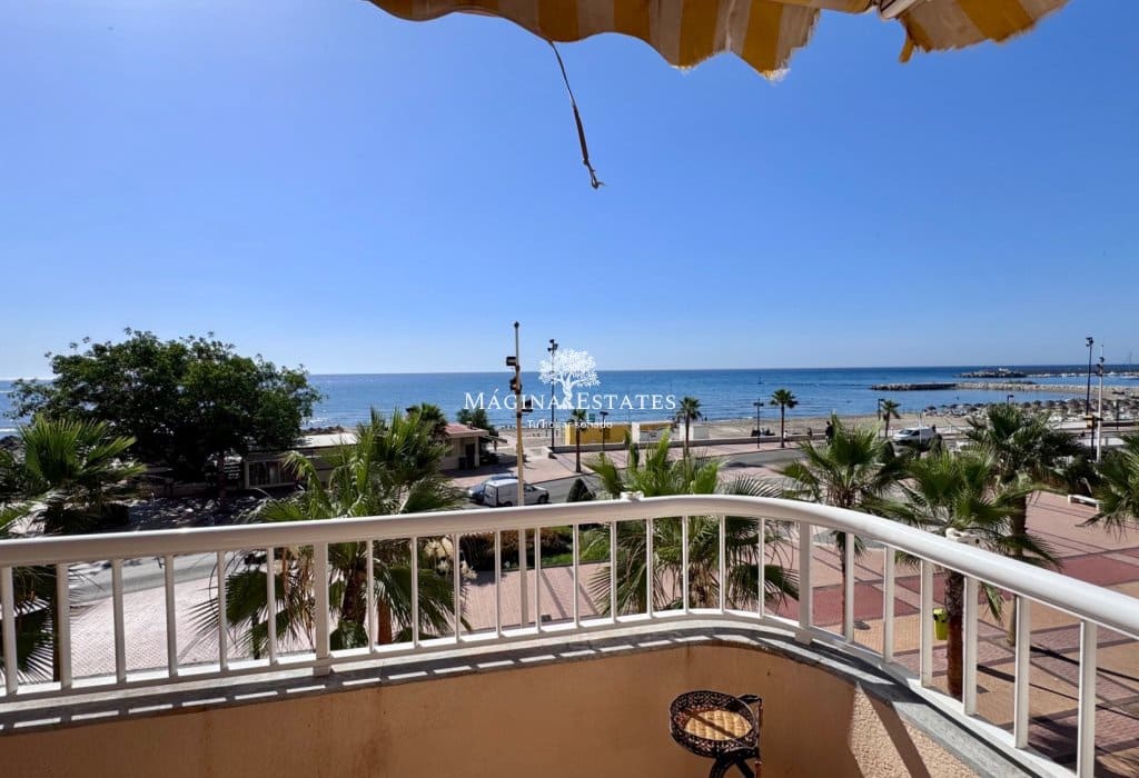 Piso de 3 habitaciones en Fuengirola en alquiler con piscina garaje - 1.700 € (Ref: 9902137)