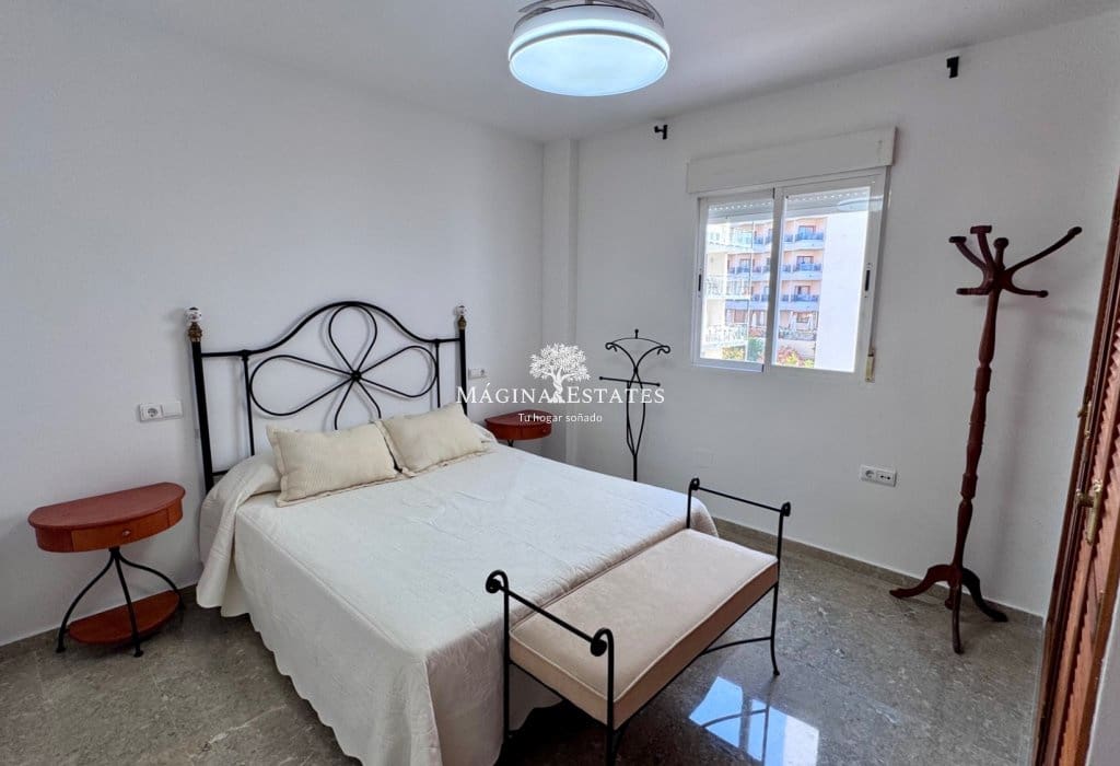 Piso de 3 habitaciones en Fuengirola en alquiler con piscina garaje - 1.700 € (Ref: 9902137)