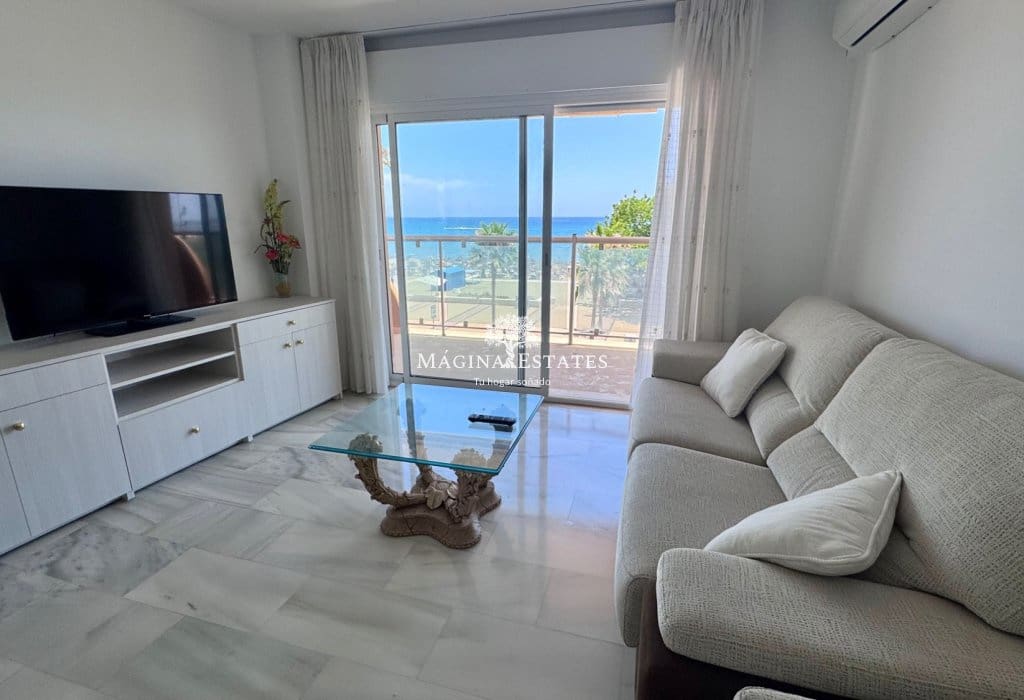 3 makuuhuone Ranta-asunto vuokrattavana paikassa Fuengirola mukana uima-altaan - 1 800 € (Ref: 9934848)