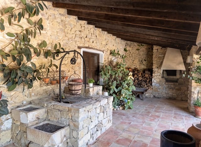 4 sypialnia Finka/Dom wiejski na sprzedaż w Benissa z basenem garażem - 685 000 € (Ref: 10006200)