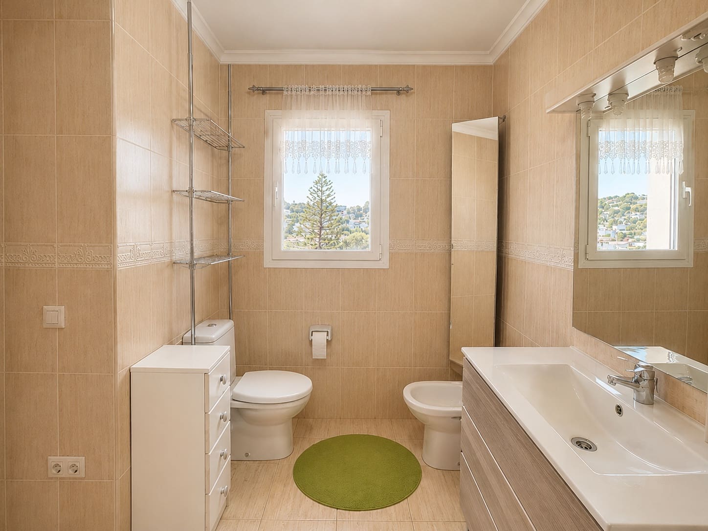 4 soveværelse Villa til salg i Benissa med swimmingpool garage - € 685.000 (Ref: 10010320)