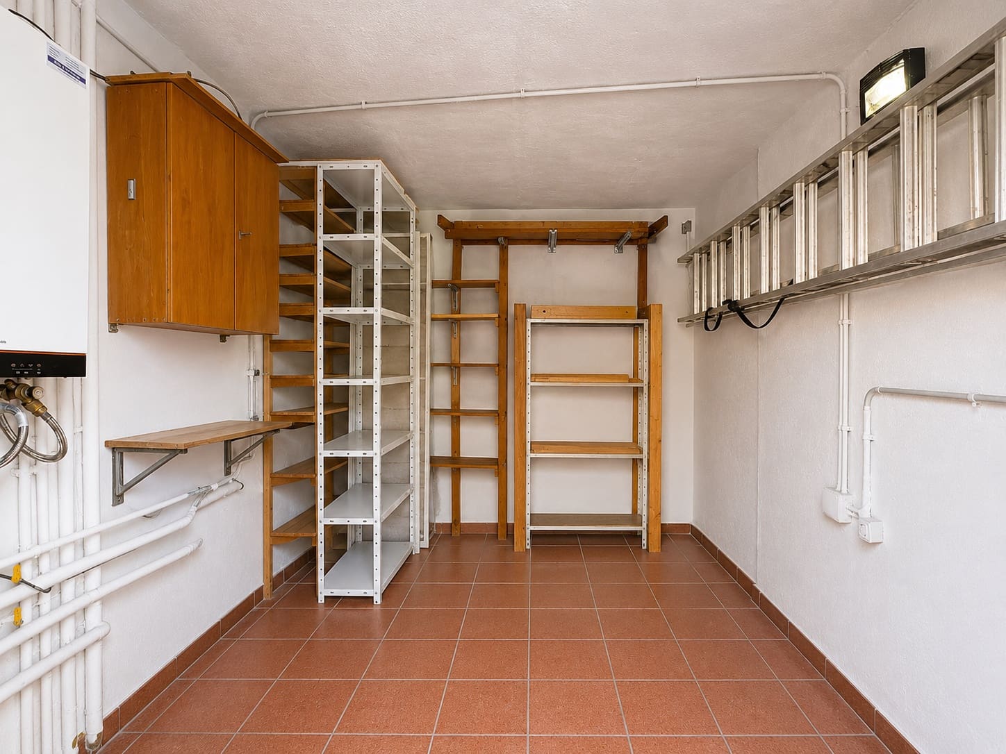 4 soveværelse Villa til salg i Benissa med swimmingpool garage - € 685.000 (Ref: 10010320)