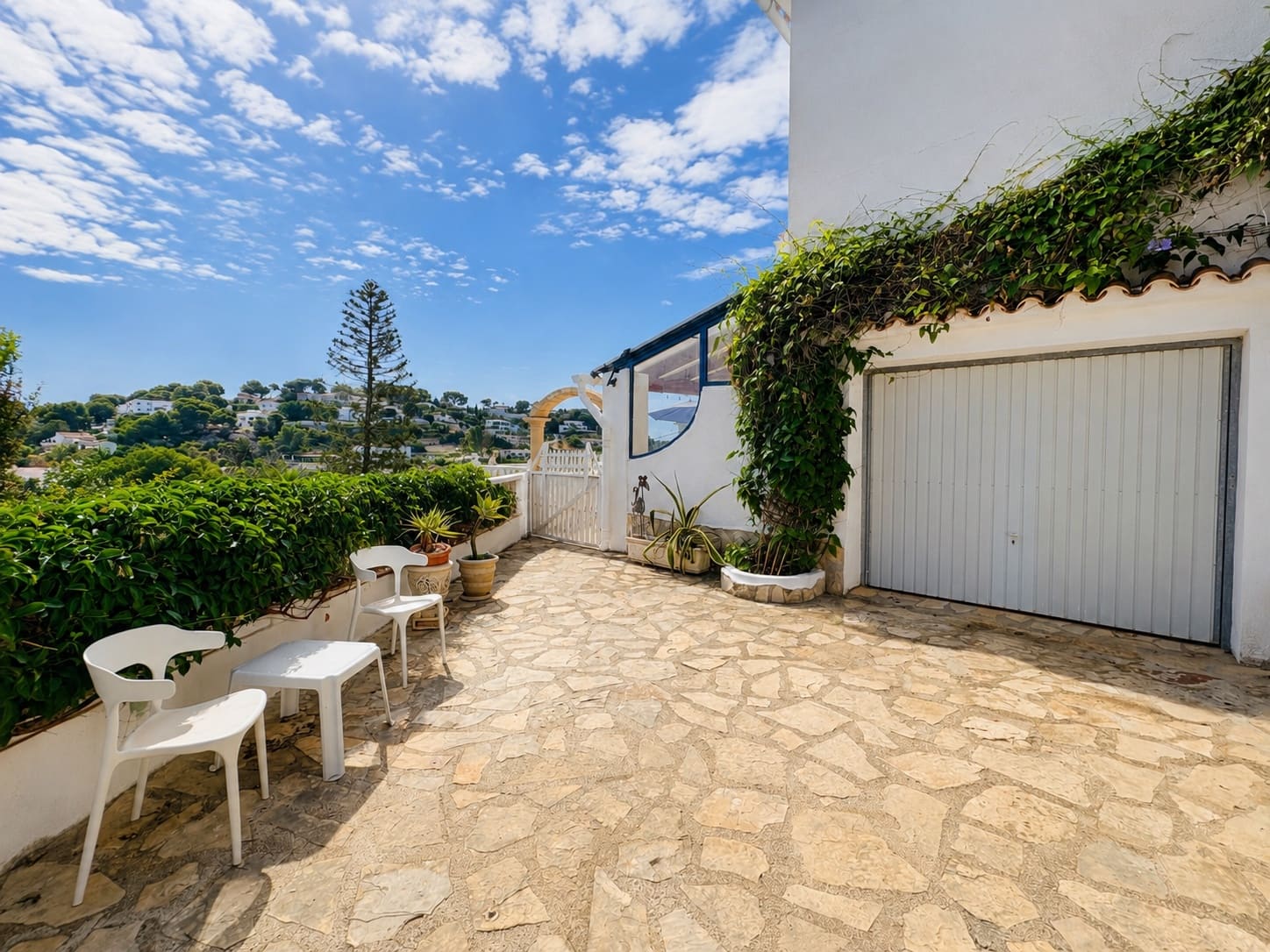 4 soveværelse Villa til salg i Benissa med swimmingpool garage - € 685.000 (Ref: 10010320)