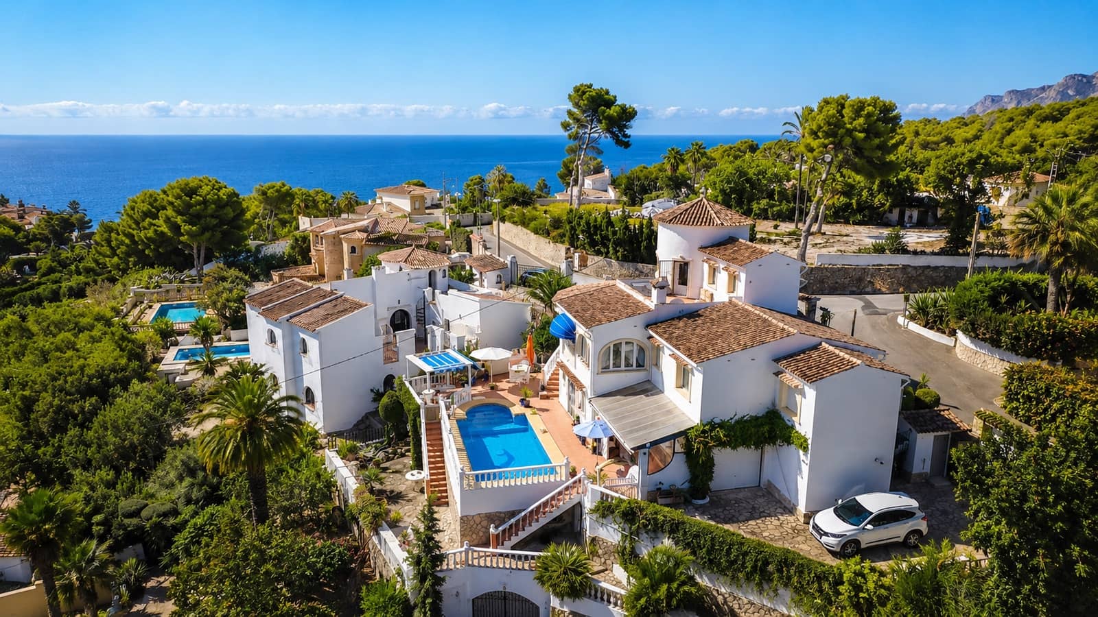 4 soveværelse Villa til salg i Benissa med swimmingpool garage - € 685.000 (Ref: 10010320)