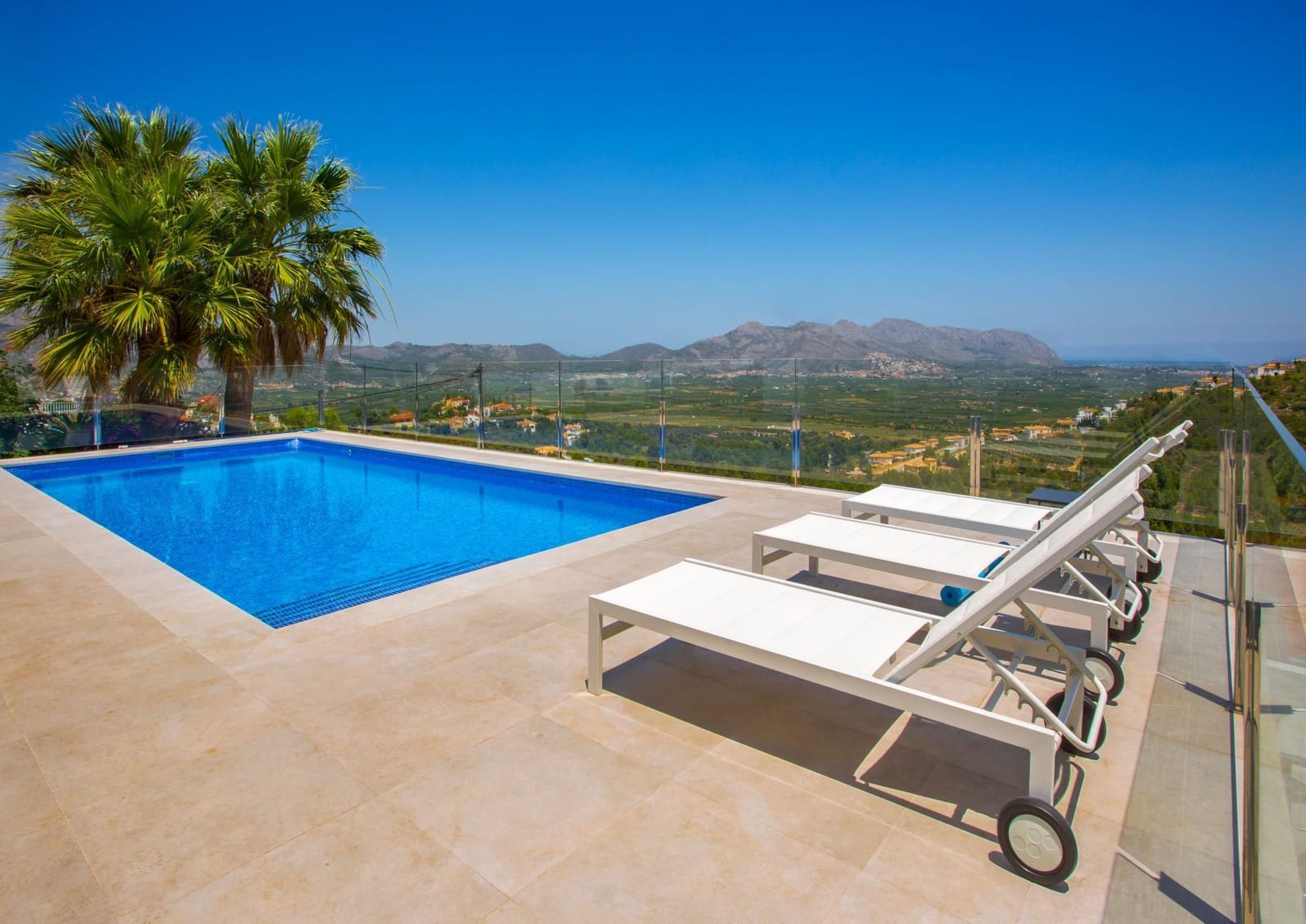 Chalet de 3 habitaciones en Orba en venta con garaje - 625.000 € (Ref: 10074911)