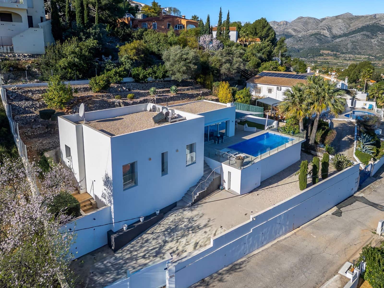 Chalet de 3 habitaciones en Orba en venta con garaje - 625.000 € (Ref: 10074911)