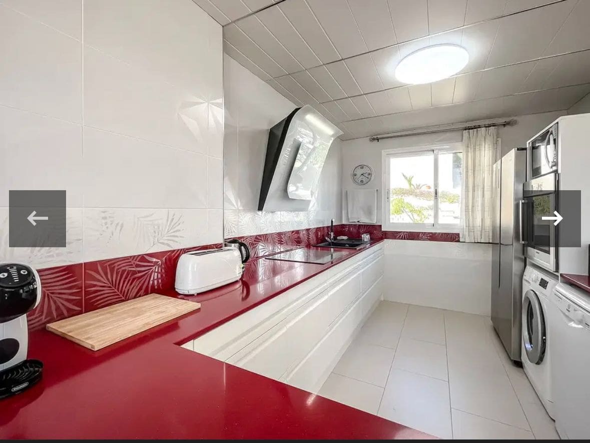4 quarto Moradia para arrendar em Jalon / Xalo com piscina garagem - 2 000 € (Ref: 10133040)