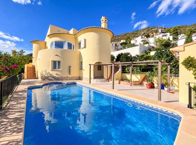 4 slaapkamer Villa te huur in Jalón / Xaló - € 2.000 (Ref: 10133040)