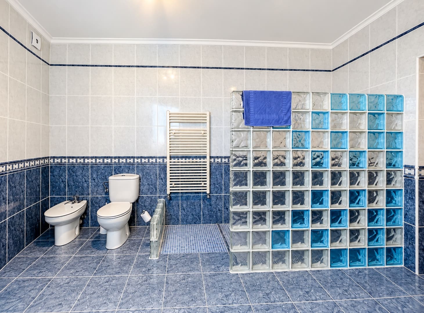 4 quarto Moradia para arrendar em Jalon / Xalo com piscina garagem - 2 000 € (Ref: 10133040)