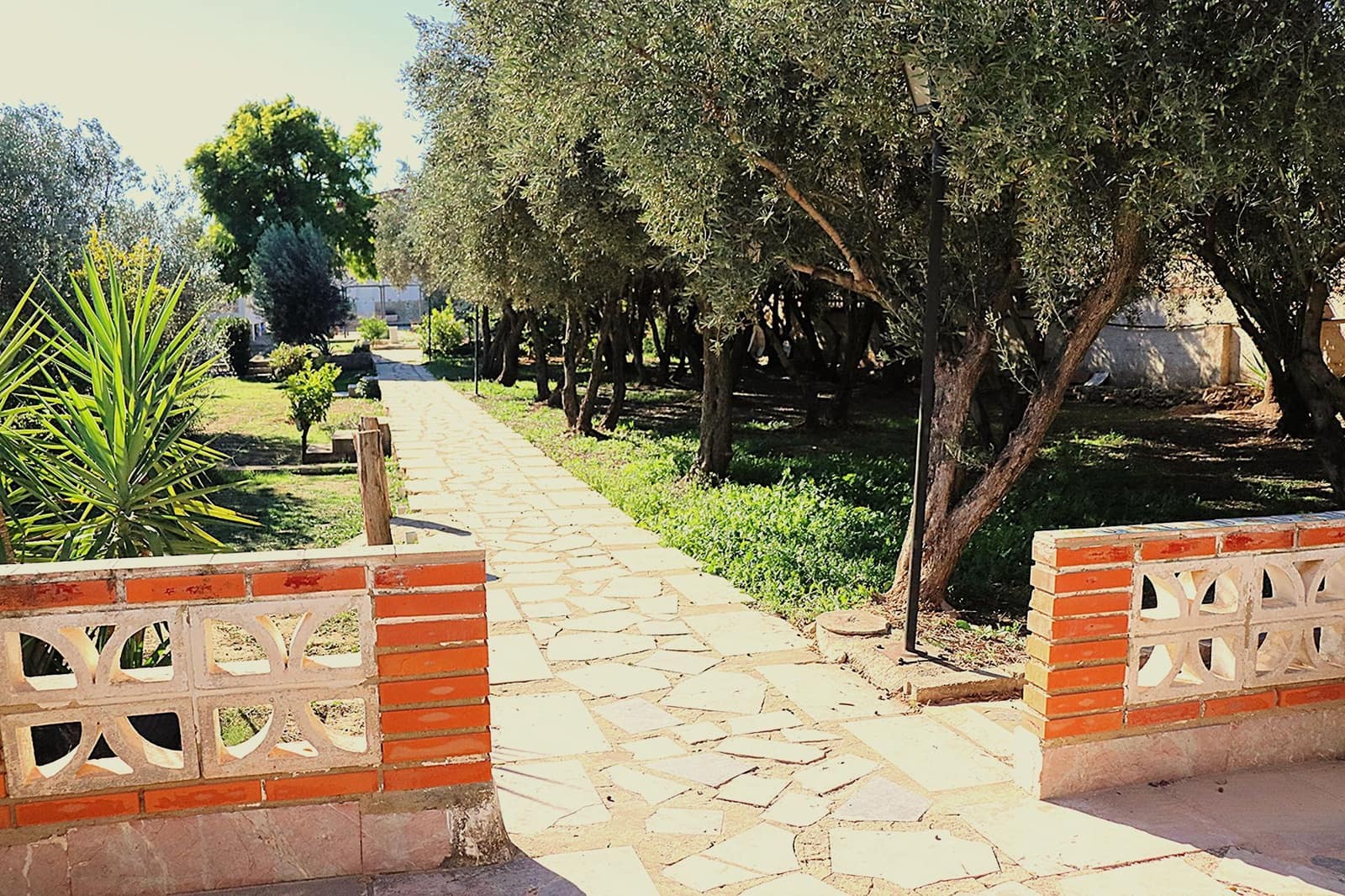 5 slaapkamer Villa te koop in Lliria met zwembad garage - € 280.000 (Ref: 9472278)