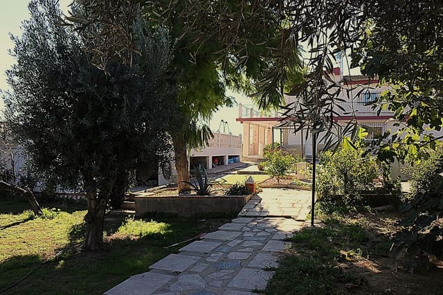 5 slaapkamer Villa te koop in Llíria met zwembad garage - € 280.000 (Ref: 9472278)