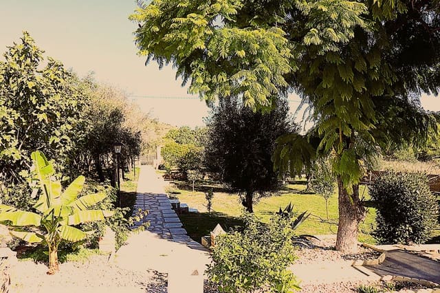 5 slaapkamer Villa te koop in Llíria met zwembad garage - € 280.000 (Ref: 9472278)